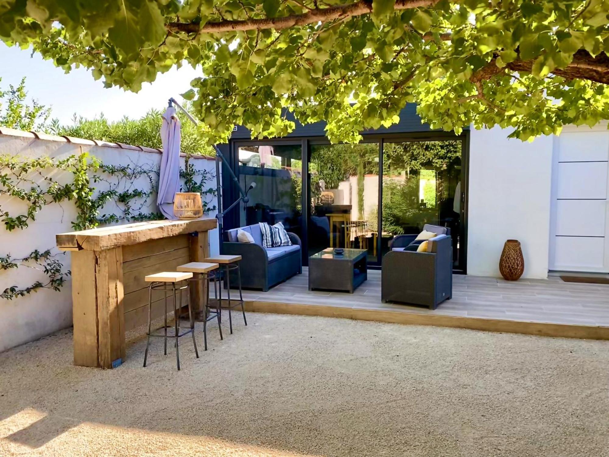Maisonnette Au Coeur Des Alpilles Mouries Esterno foto